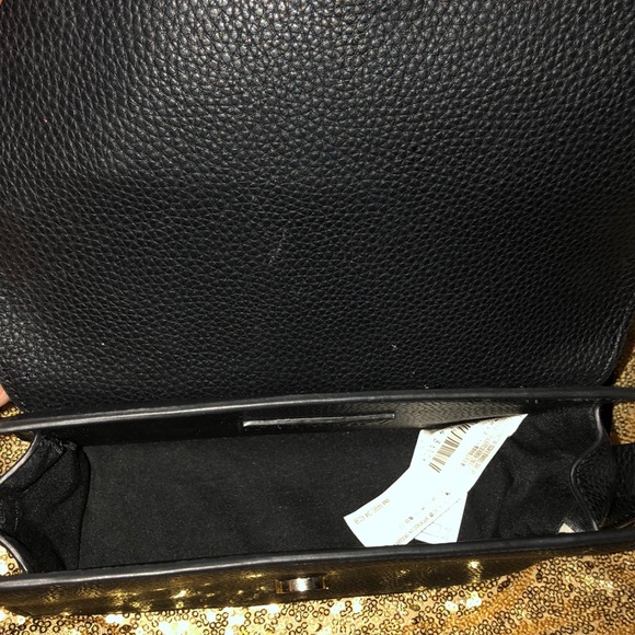 Black purse - Picture 4 of 4